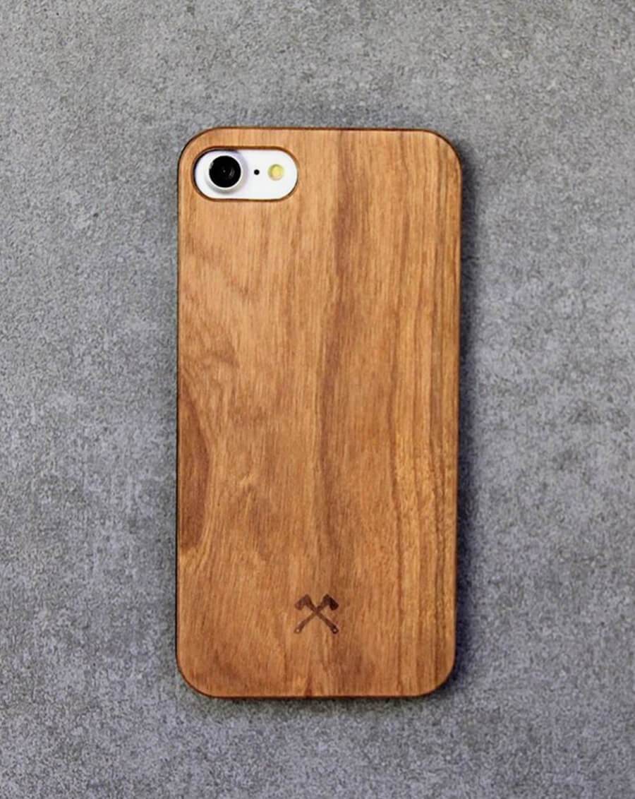Étui pour iPhone en bois